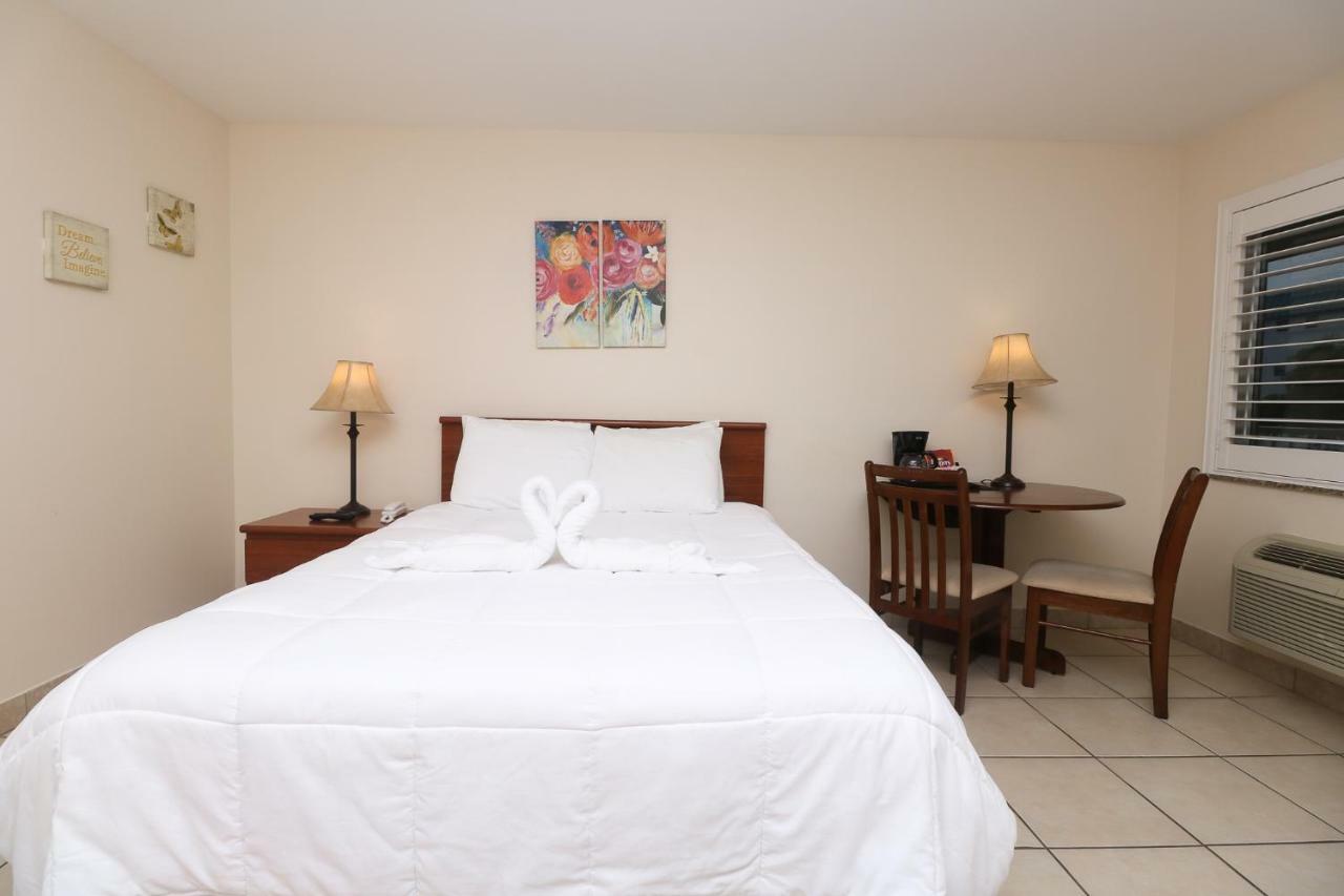 Atlantique Beach House Hotel 데어필드 비치 외부 사진