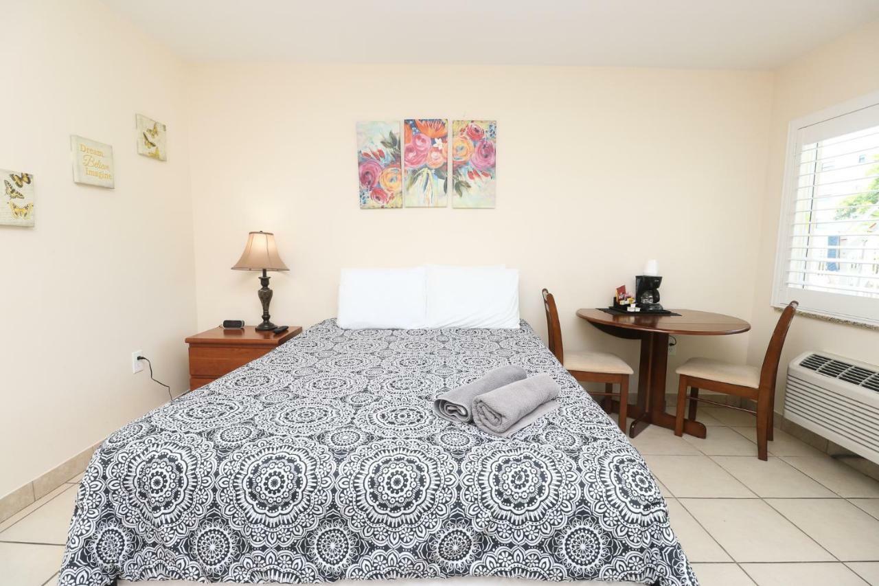 Atlantique Beach House Hotel 데어필드 비치 외부 사진